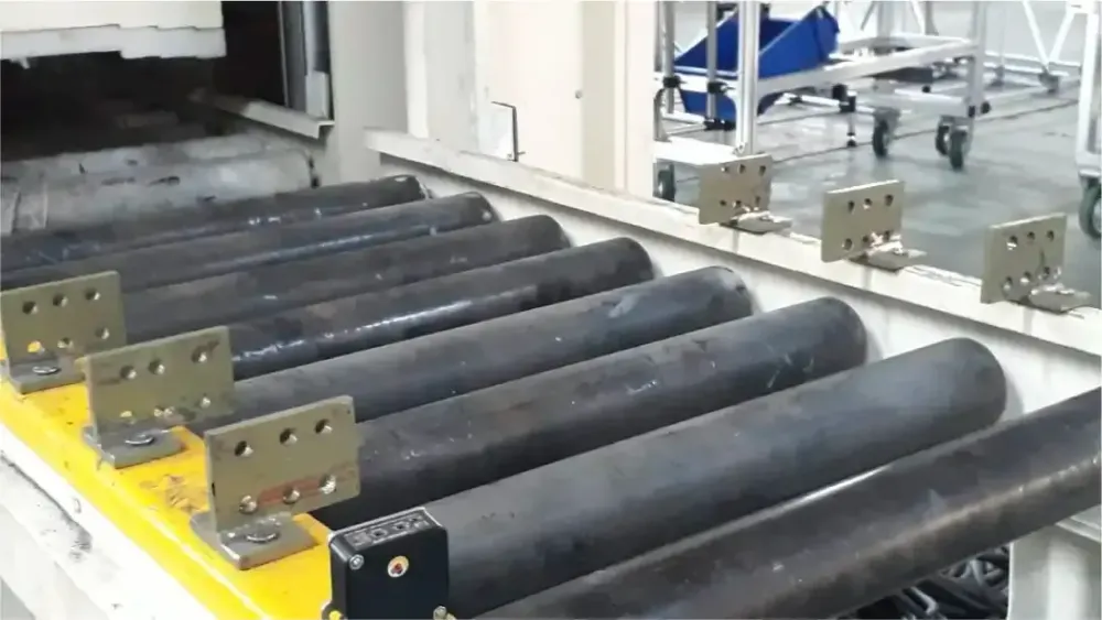 Pemasangan Power Roller Conveyor